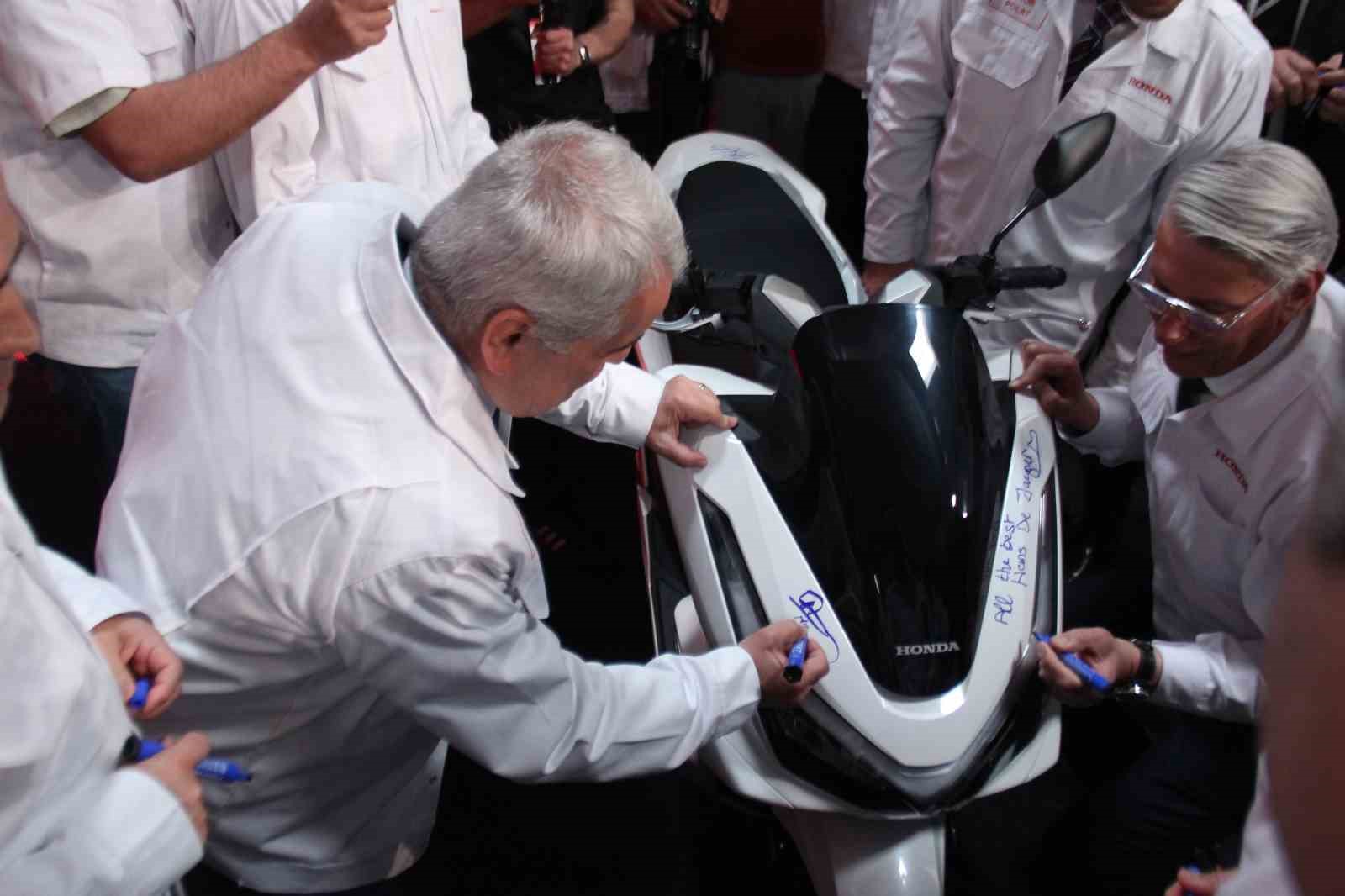 Honda Türkiye’den dev yatırım: Aliağa’da motosiklet fabrikası üretime başladı 13 honda turkiyeden dev yatirim aliagada motosiklet fabrikasi uretime basladi 9 194VCDrU