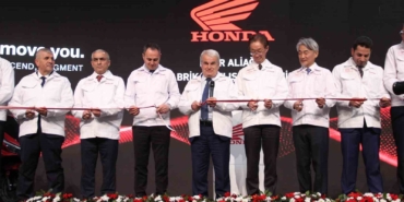 honda-turkiyeden-dev-yatirim-aliagada-motosiklet-fabrikasi-uretime-basladi-CHXa6sZh.jpg