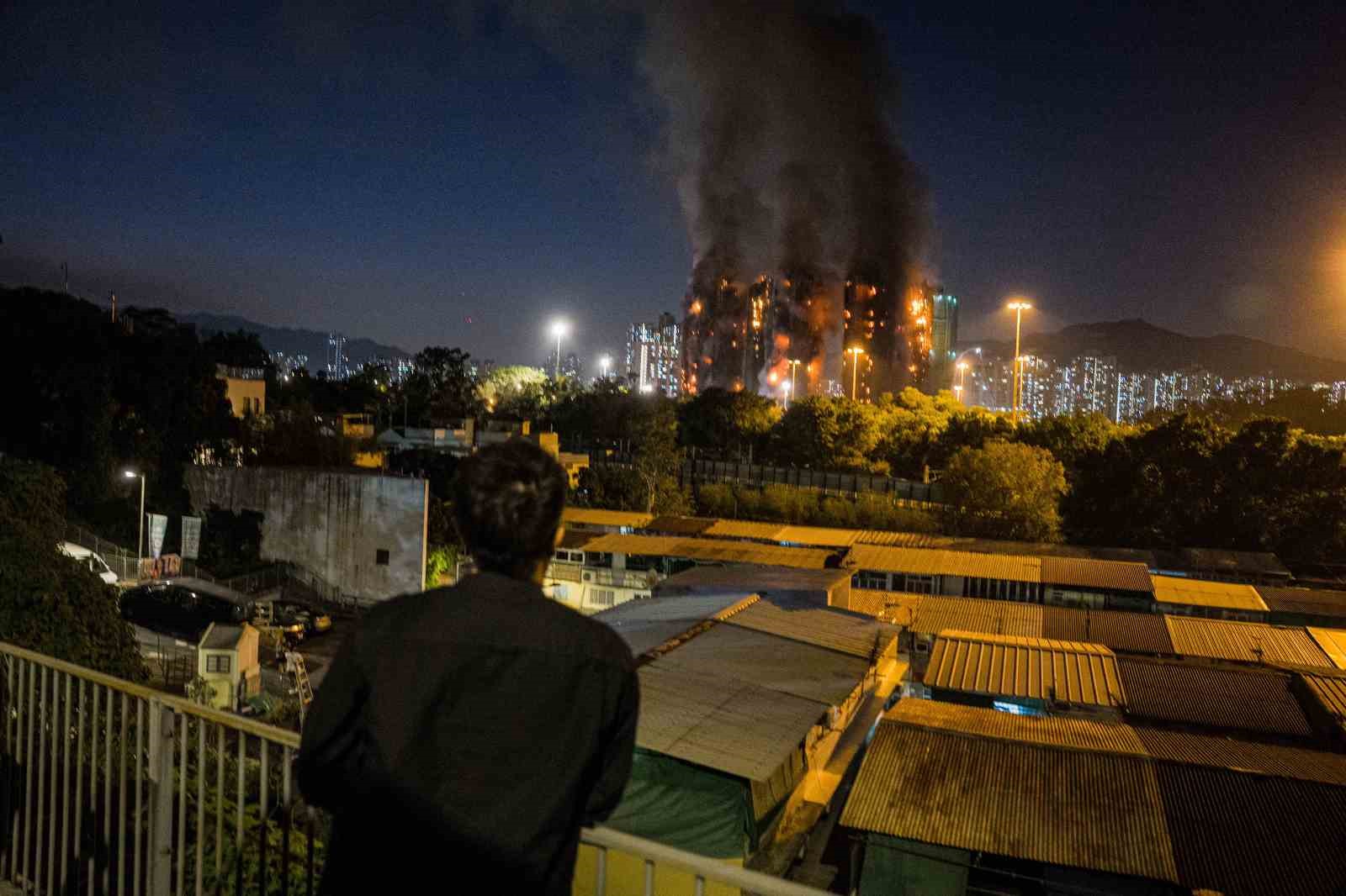hong kongdaki yangin faciasinda can kaybi 13e yukseldi 1