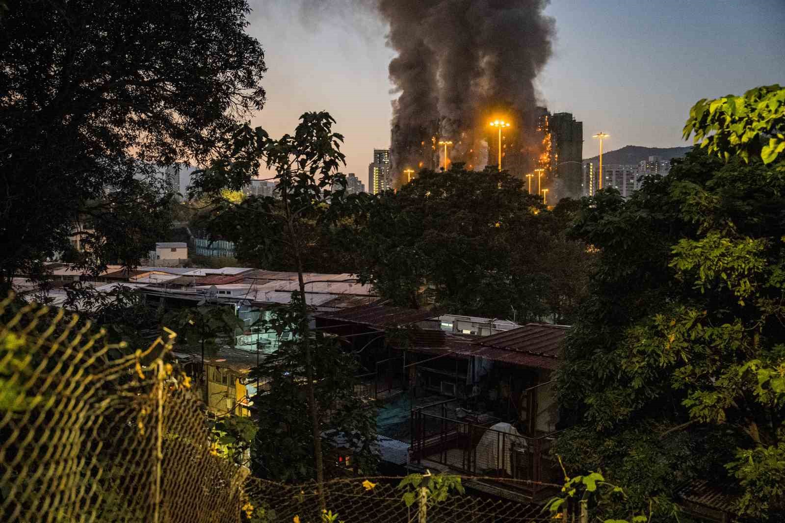 hong kongdaki yangin faciasinda can kaybi 36ya yukseldi 0 dzOwuT6M