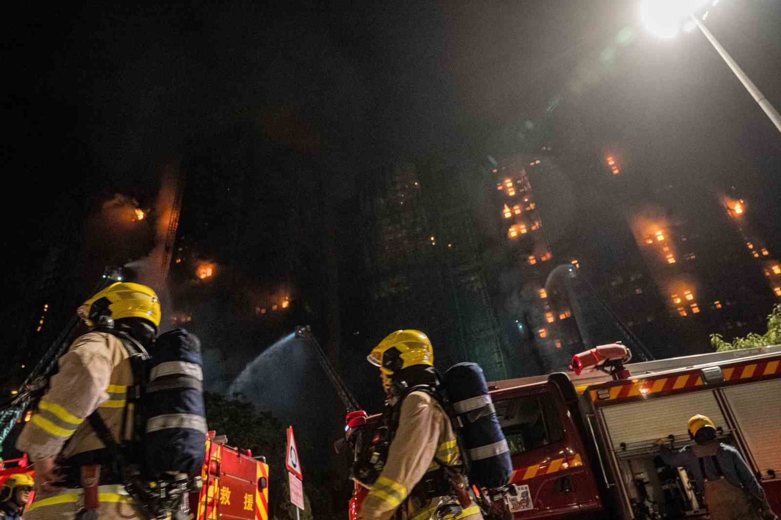 hong kongdaki yangin faciasinda can kaybi 36ya yukseldi 10