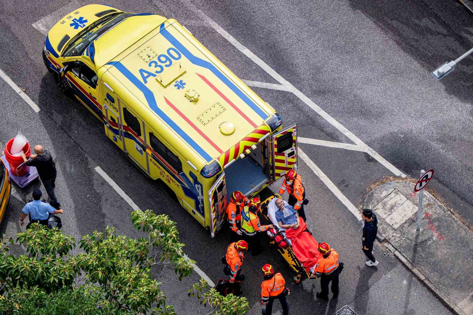 hong kongdaki yangin faciasinda can kaybi 55e yukseldi 10 ksJ9DQCN