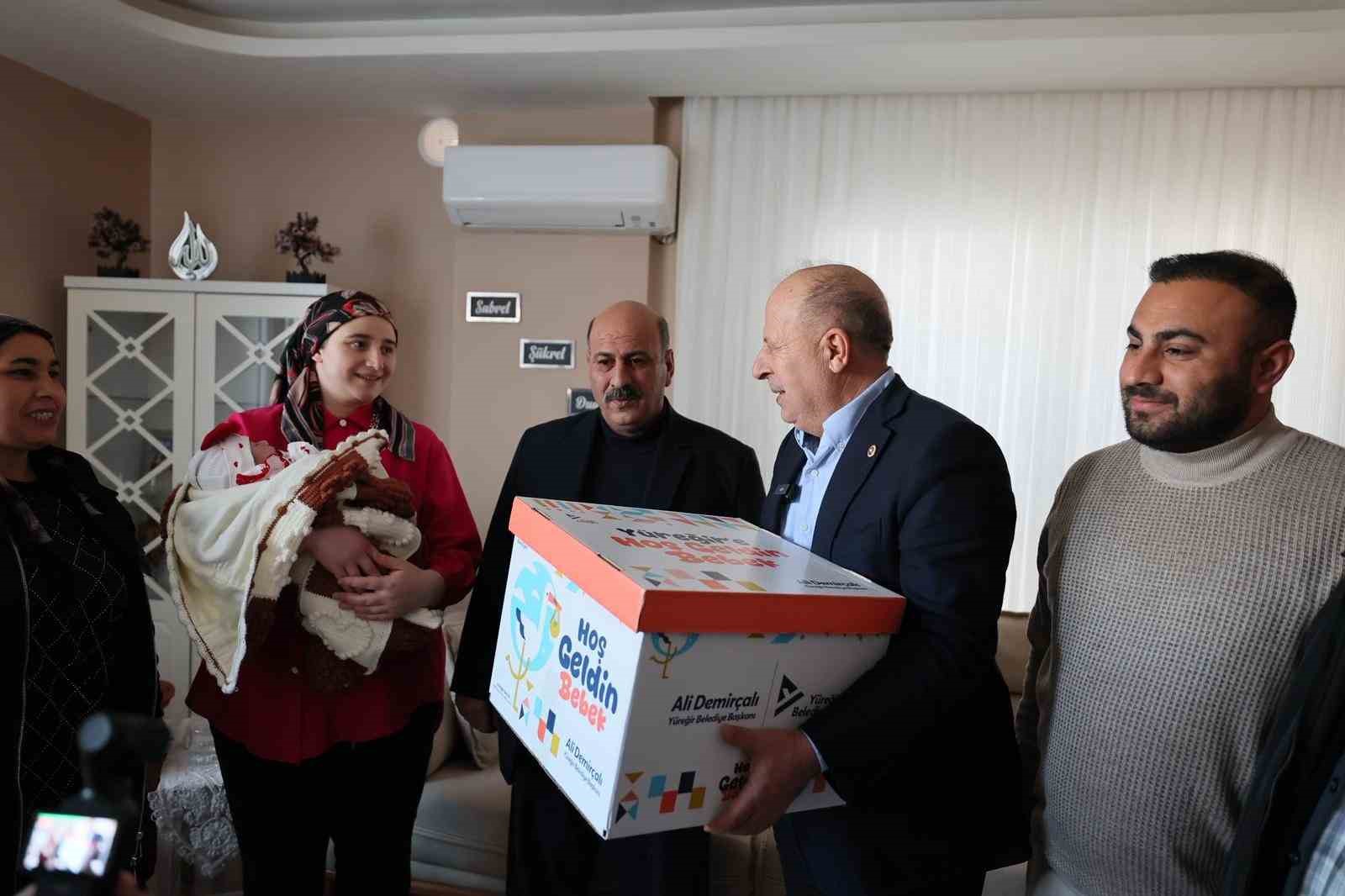 hos geldin bebek projesiyle 5 bin 300 ailenin mutluluguna ortak oldular 5 ePhzzlIn