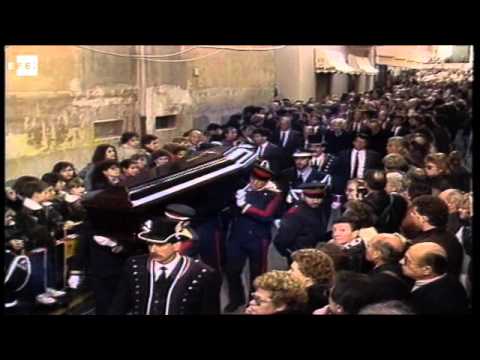 Eriyen Saatlerden Delilik Sınırındaki Şova: Salvador Dalí’nin Parayla, Çılgınlıkla ve Ölümsüzlükle Örülü Hayatı 13 hqdefault