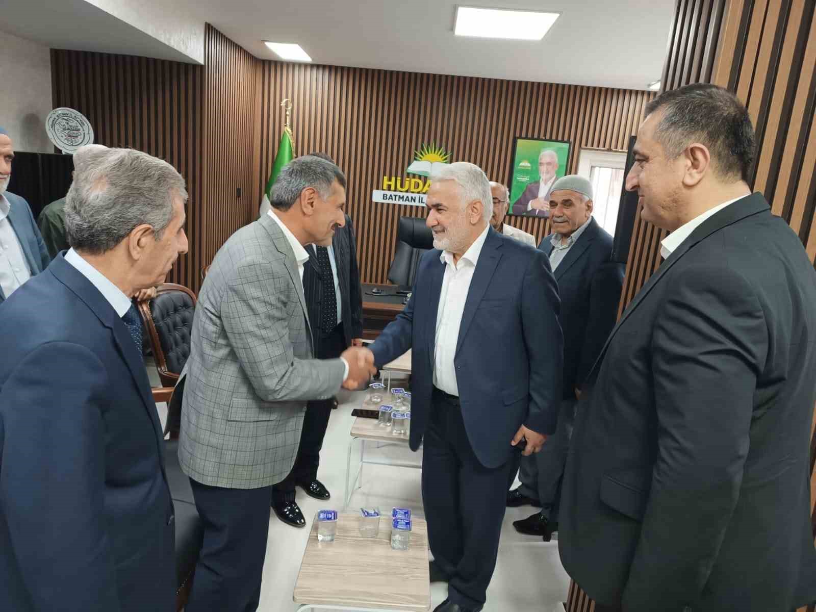 huda par genel baskani yapicioglu chpnin tarihine bakildiginda bu tur tartismalar ilk defa yasanmiyor rFpVlDh9