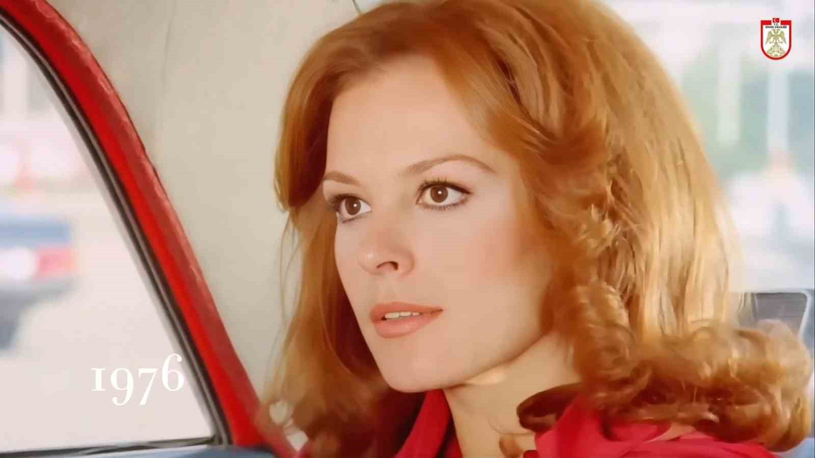 Hülya Koçyiğit’in 50 yıllık film sahnesi Sivas’ta yeniden canlandırıldı 10 hulya kocyigitin 50 yillik film sahnesi sivasta yeniden canlandirildi 6 n4qTMaj8