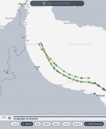 hurmuz-bogazi-yakinlarindaki-suudi-arabistan-bandirali-3-super-tanker-yeniden-takip-sinyali-vermeye-basladi-zdXt1yq2.jpg