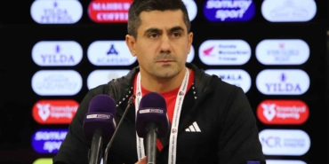 huseyin-cayir-cok-iyi-oynadigimiz-bir-maci-kaybetmenin-uzuntusunu-yasiyoruz-bPp3gLpk.jpg
