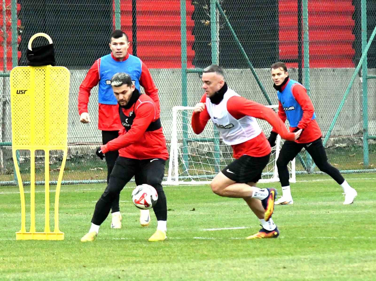 huseyin eroglu su anki cikisimizi son macta da devam ettirmek istiyoruz 1 zUrikXS2