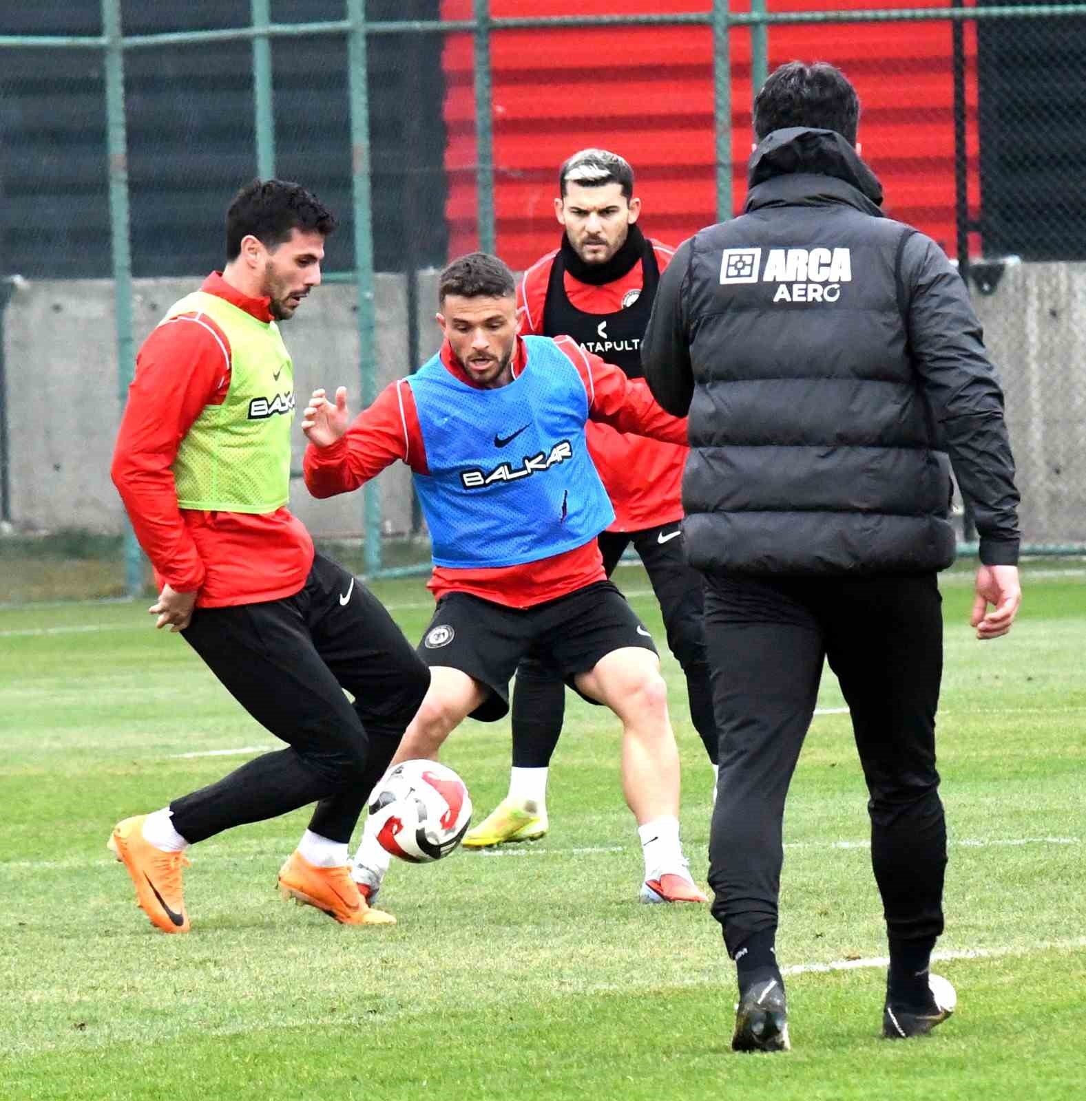huseyin eroglu su anki cikisimizi son macta da devam ettirmek istiyoruz 8 vbfhMK8c