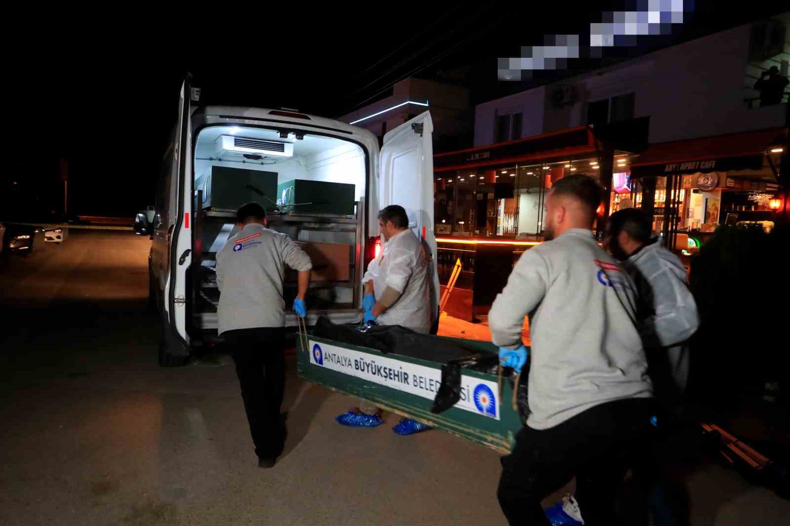 husumeti bitirmek icin bir araya gelen akrabalarin tartismasi cinayetle bitti 12 rbs35wOW