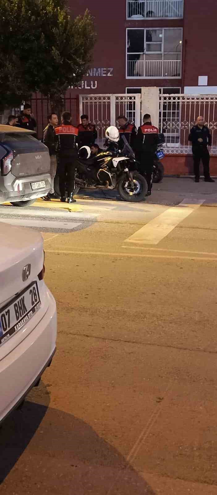 husumeti bitirmek icin bir araya gelen akrabalarin tartismasi cinayetle bitti 15 UMkk5tcb