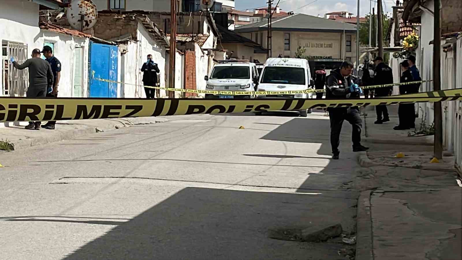 husumetli genclerin kavgasinda 1 kisi agir yaralandi 1 4DpnLTfr