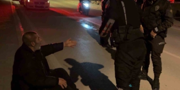 husumetli-komsular-arasinda-mahkeme-karari-sonrasi-kavga-2-yarali-eY4qtpLH.jpg