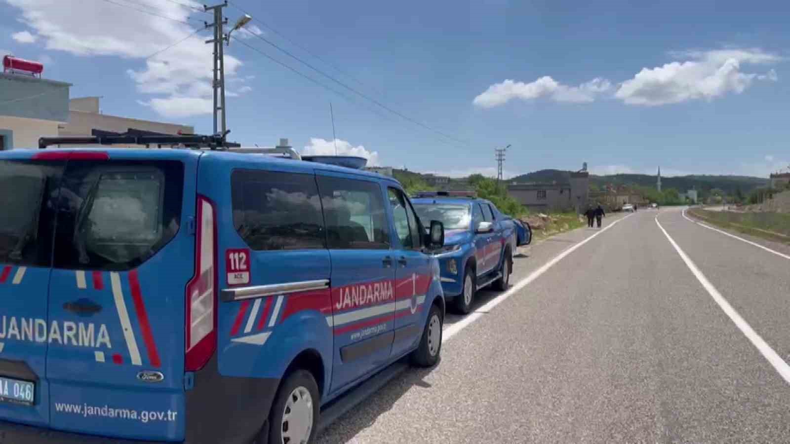 husumetli yaslilar arasindaki kavga olumle bitti 0