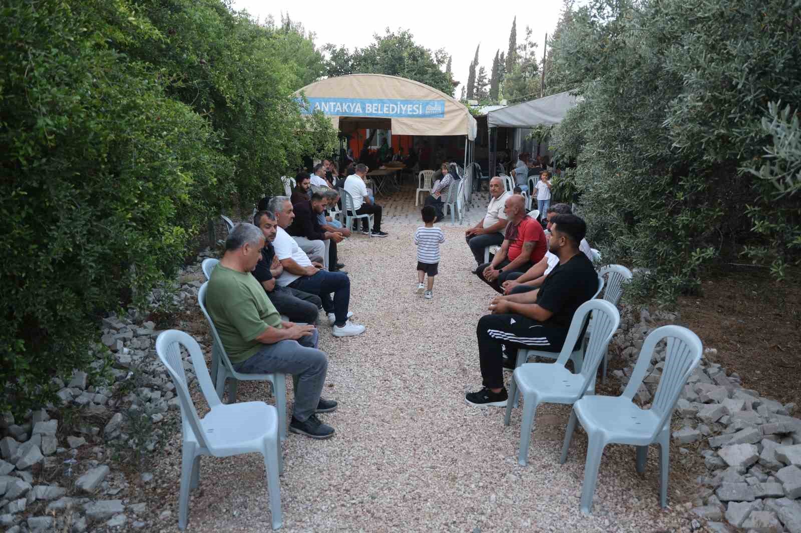 Husumetlisi tarafından pompalı tüfekle vurulan 19 yaşındaki genç öldü 6 husumetlisi tarafindan pompali tufekle vurulan 19 yasindaki genc oldu 2 KPHBibhD