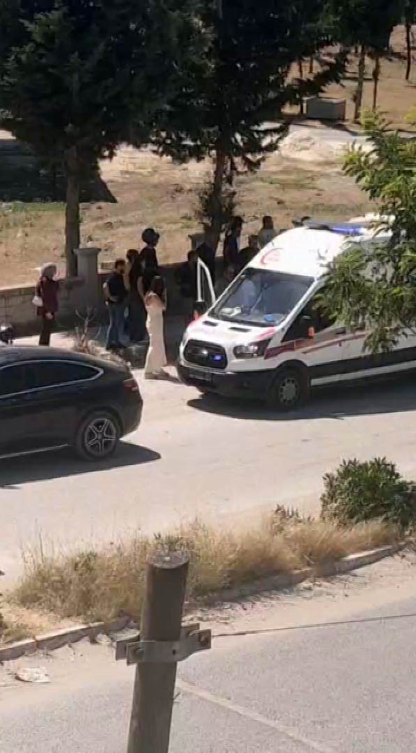 Husumetlisi tarafından pompalı tüfekle vurulan 19 yaşındaki genç öldü 11 husumetlisi tarafindan pompali tufekle vurulan 19 yasindaki genc oldu 7 vQfMr9nf