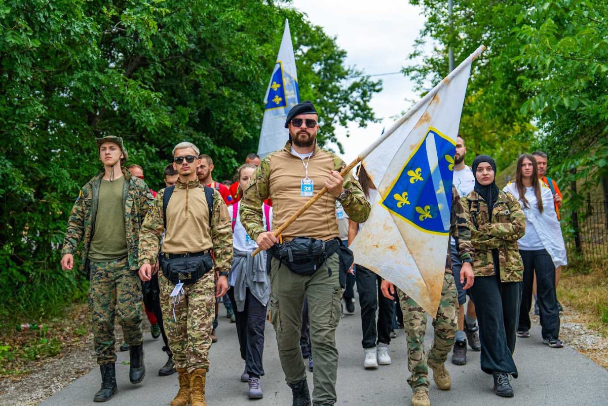 huznun tasa kazindigi yer srebrenitsada 31 yil 1