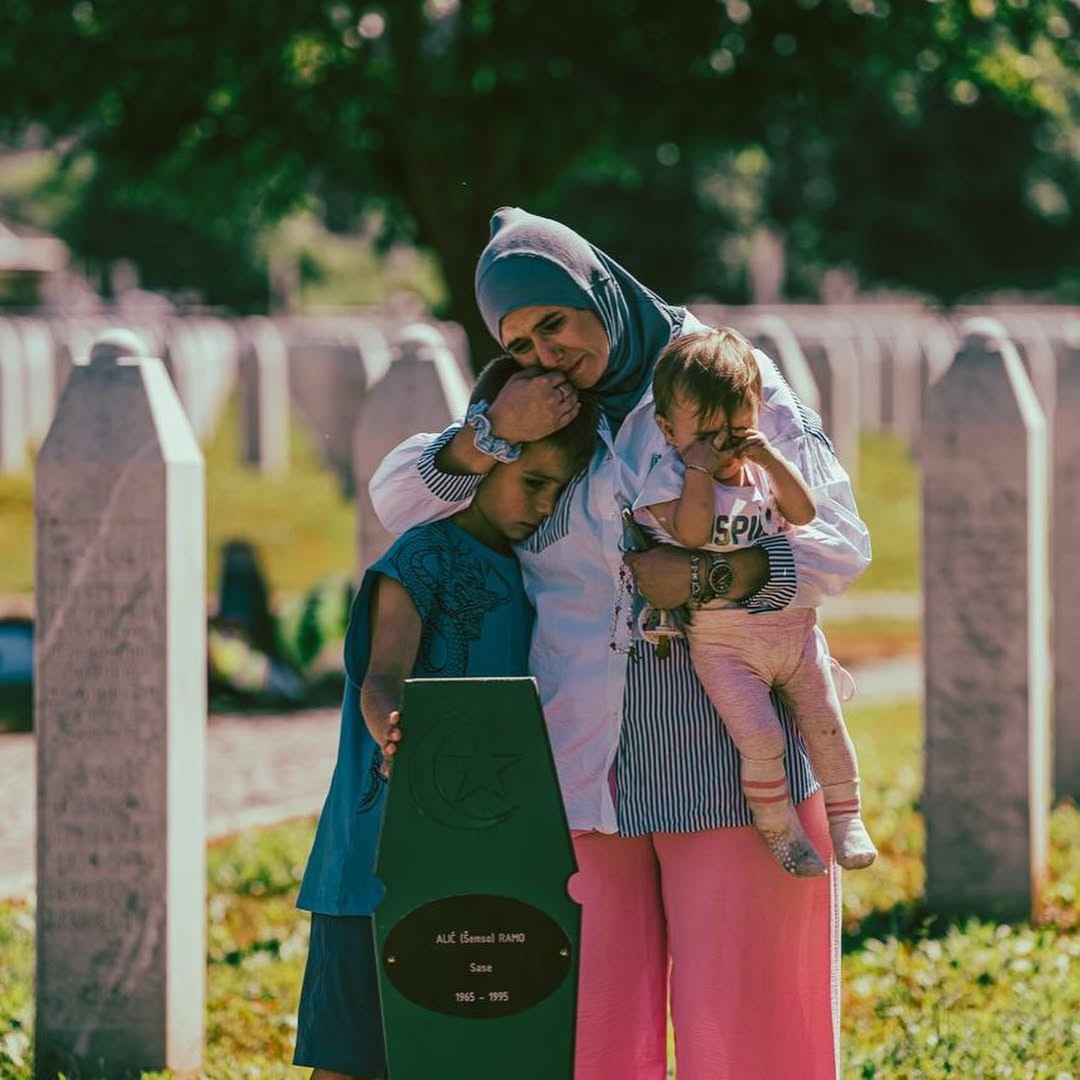 huznun tasa kazindigi yer srebrenitsada 31 yil 13 nYrDfcJz