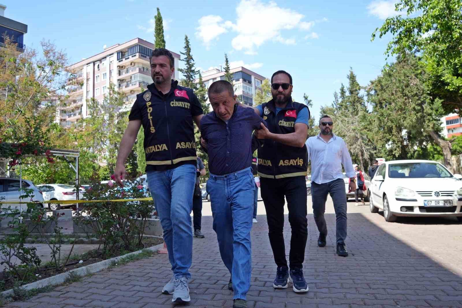 Huzurevinde meyve bıçaklı katliamda ölen 3 kişi için 3 kez ağırlaştırılmış müebbet 4 huzurevinde meyve bicakli katliamda olen 3 kisi icin 3 kez agirlastirilmis muebbet 0 uWrjHvaO