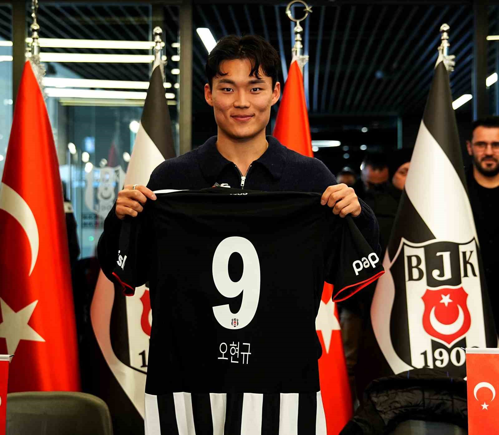 hyeon gyu oh imza gununde taraftarlarla bulustu 2 bRFwY5j3