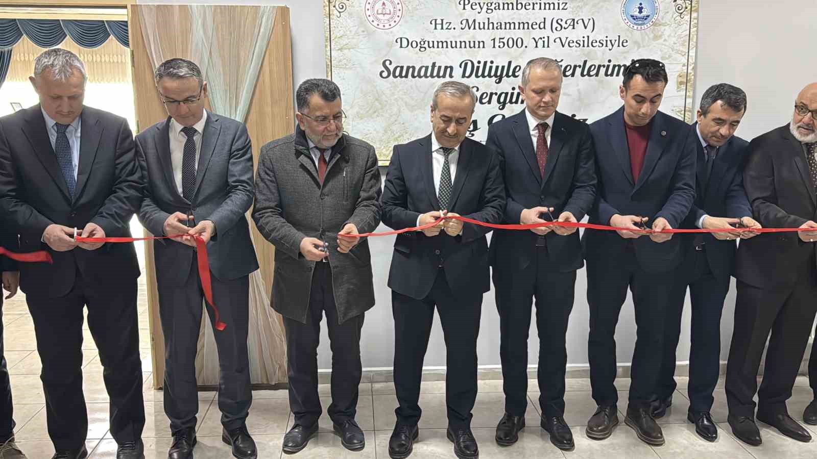 hz muhammedin dogumunun 1500 yilina ozel sergi 1 3izGQkXb