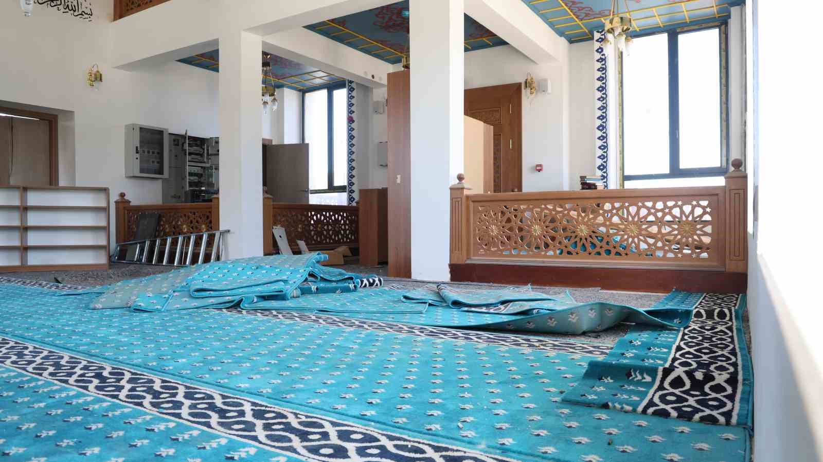 ibadete acilmadan harabeye dondu 7 dRrdzbOM