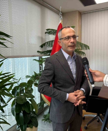 ibb-hafriyat-alani-ilan-edilen-mavi-gol-yolunu-asfaltladi-meclis-uyesi-zeki-koc-tepki-UahNFLTZ.jpg