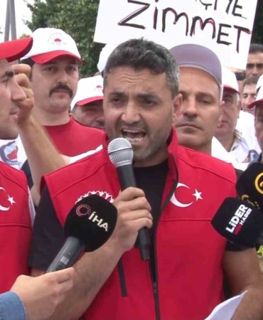 ibb-personeli-ozluk-ve-sosyal-haklari-icin-sarachanede-toplandi-KRDj8l5w.jpg