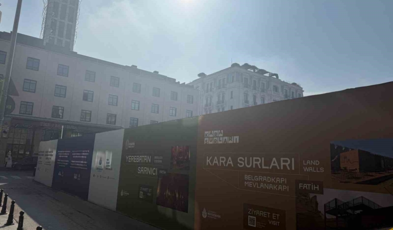 ibbnin-otopark-eziyeti-mercan-ve-karakoyde-esnaf-dukkan-kapatiyor-f5QeCr1X.jpg