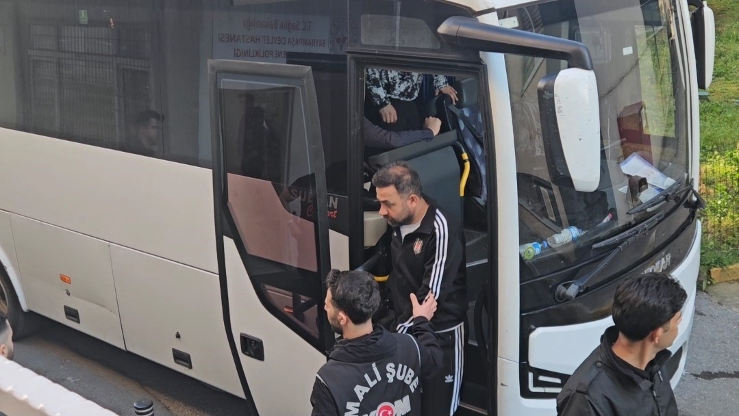 ibbye yonelik son dalga operasyonunda gozaltina alinan 12 kisi saglik kontrolunden gecirildi 0 B1mAYzqu