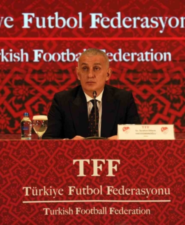 ibrahim-haciosmanoglu-yillardir-turk-futbolunun-sorunlari-kapinin-arkasina-supurulup-atildi-b4FfTZ6W.jpg