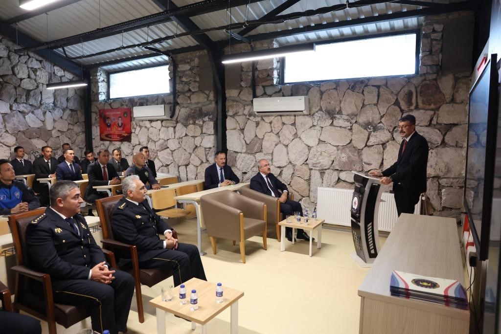 icisleri bakan yardimcisi celik deniz polisi egitim merkezinde incelemelerde bulundu 1 nl1mFuEF