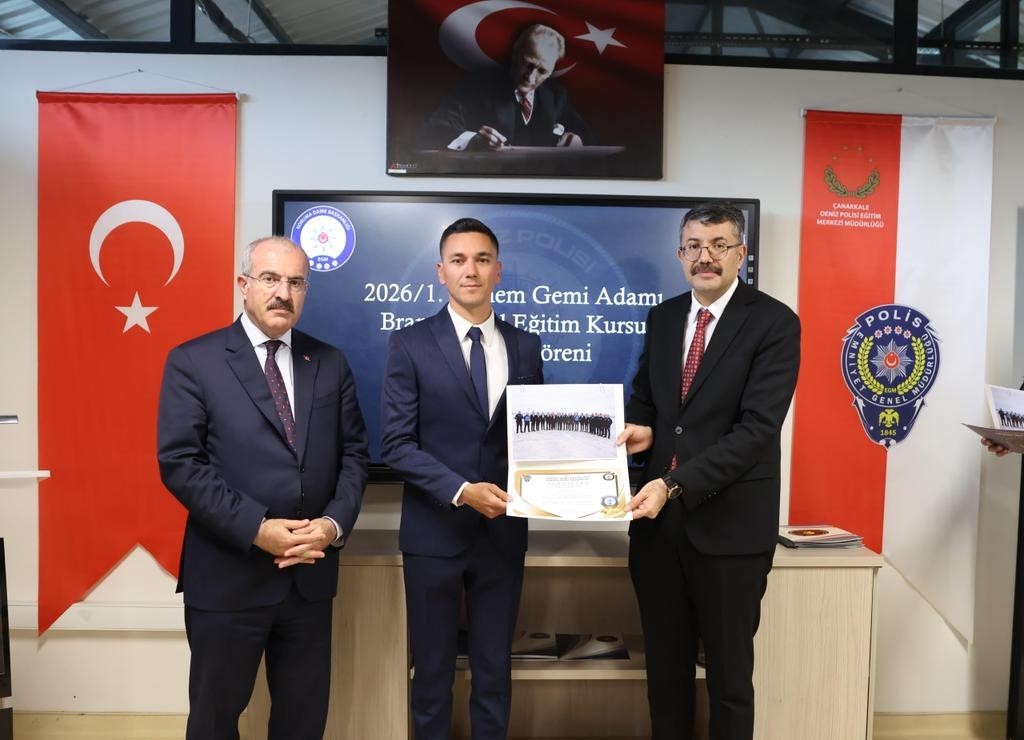 icisleri bakan yardimcisi celik deniz polisi egitim merkezinde incelemelerde bulundu 5 TwZCdkFR