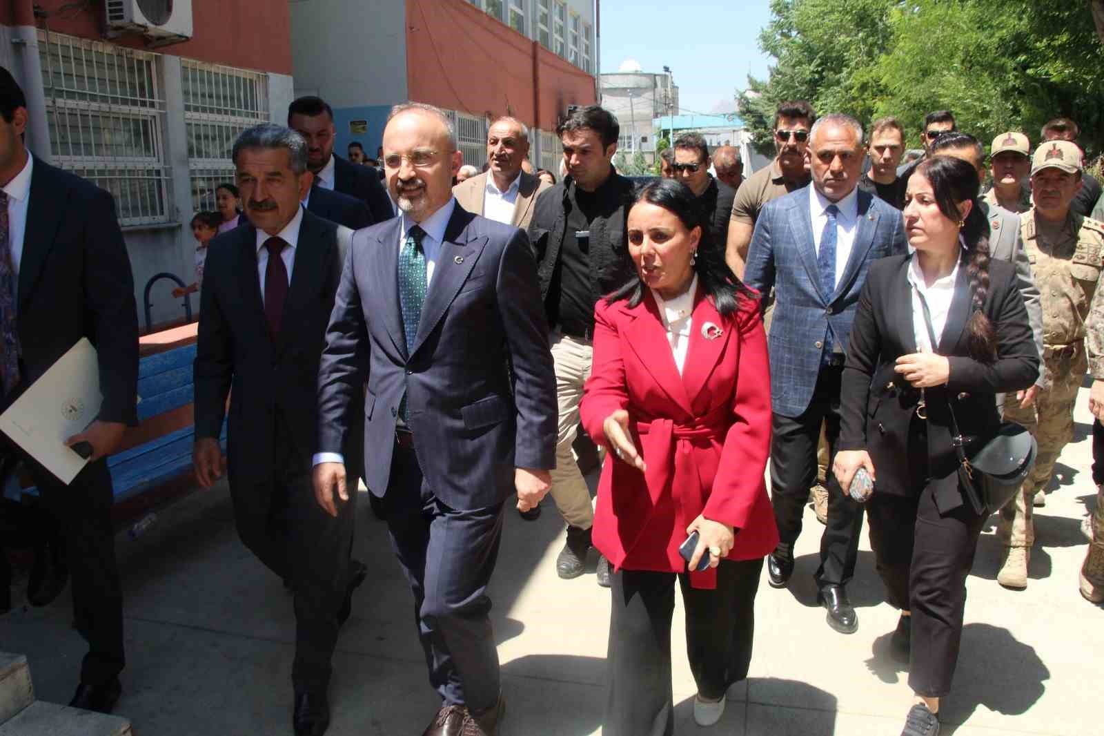 icisleri bakan yardimcisi turan sirnak terorle degil kitapla ve basariyla anilacak 8 JPm25rH2