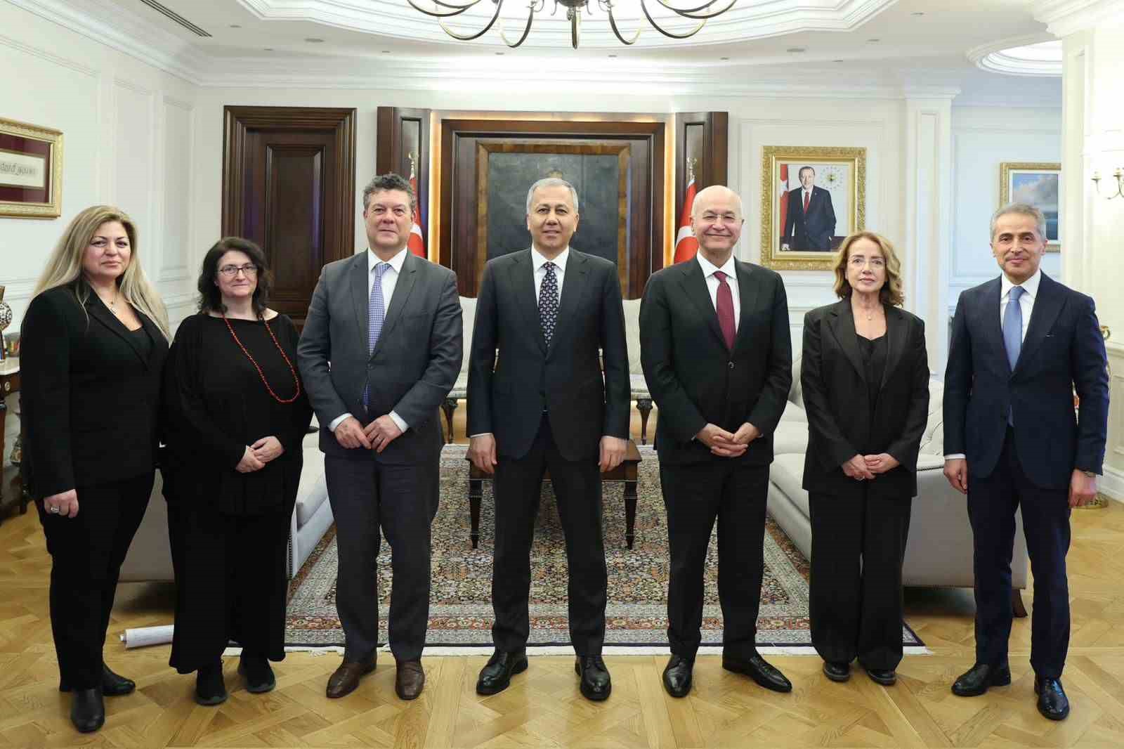 icisleri bakani ali yerlikaya bm multeciler yuksek komiseri berhem salih ile gorustu 0 dr2NAiPL