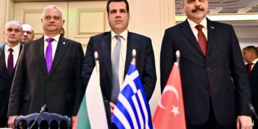 icisleri-bakani-ciftci-atinada-76innQ98.jpg