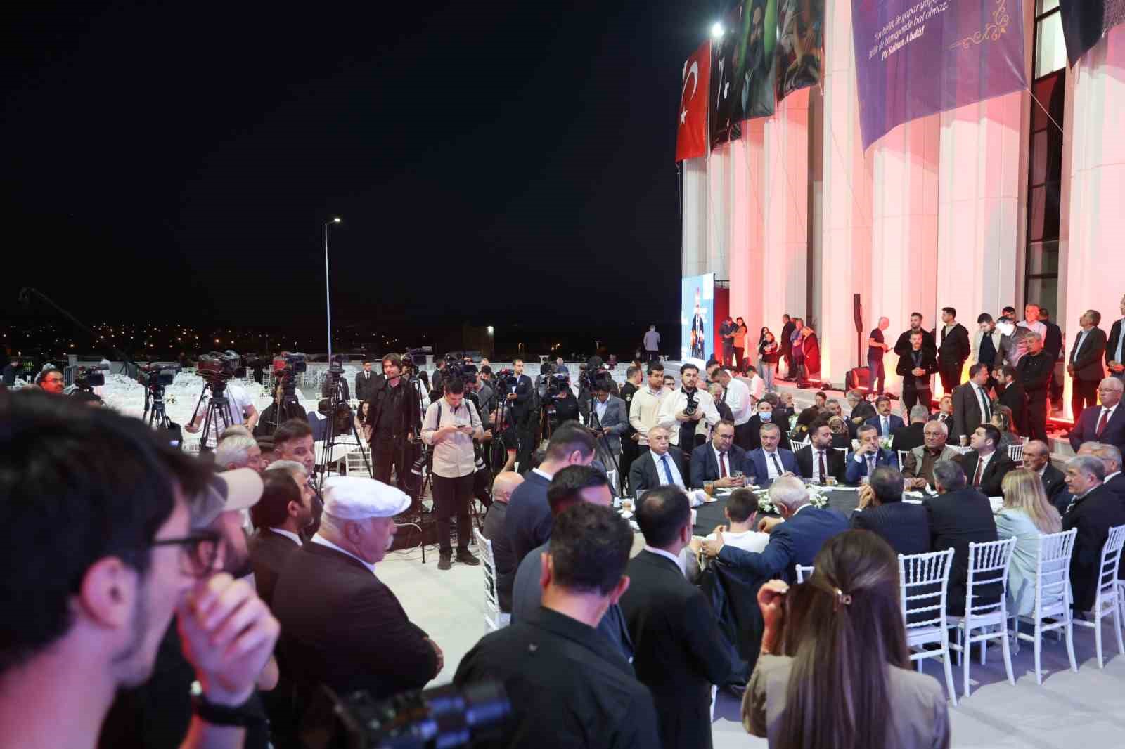 İçişleri Bakanı Çiftçi: "Bu vatan Alevisiyle, Sünnisiyle, Türküyle, Kürdüyle, Çerkeziyle büyük bir milletin ortak yurdudur" 6 icisleri bakani ciftci bu vatan alevisiyle sunnisiyle turkuyle kurduyle cerkeziyle buyuk bir milletin ortak