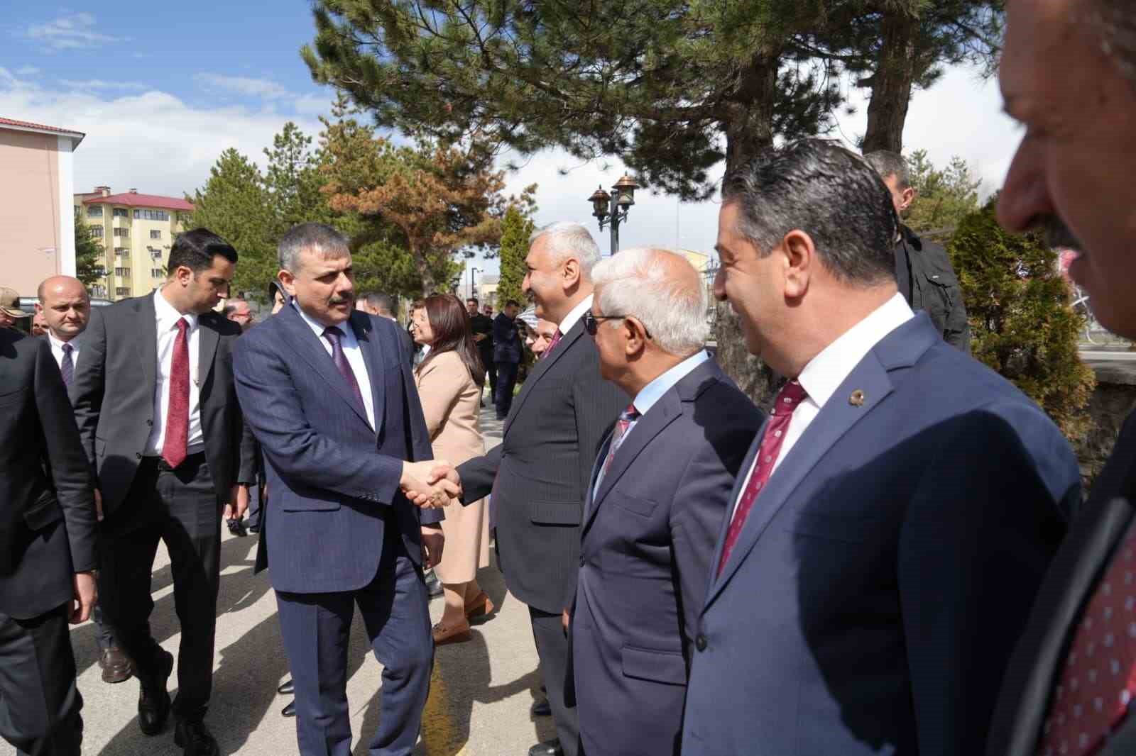icisleri bakani ciftci erzurum valiliginde il yoneticileri ile bir araya geldi 2 ihTSQNLT