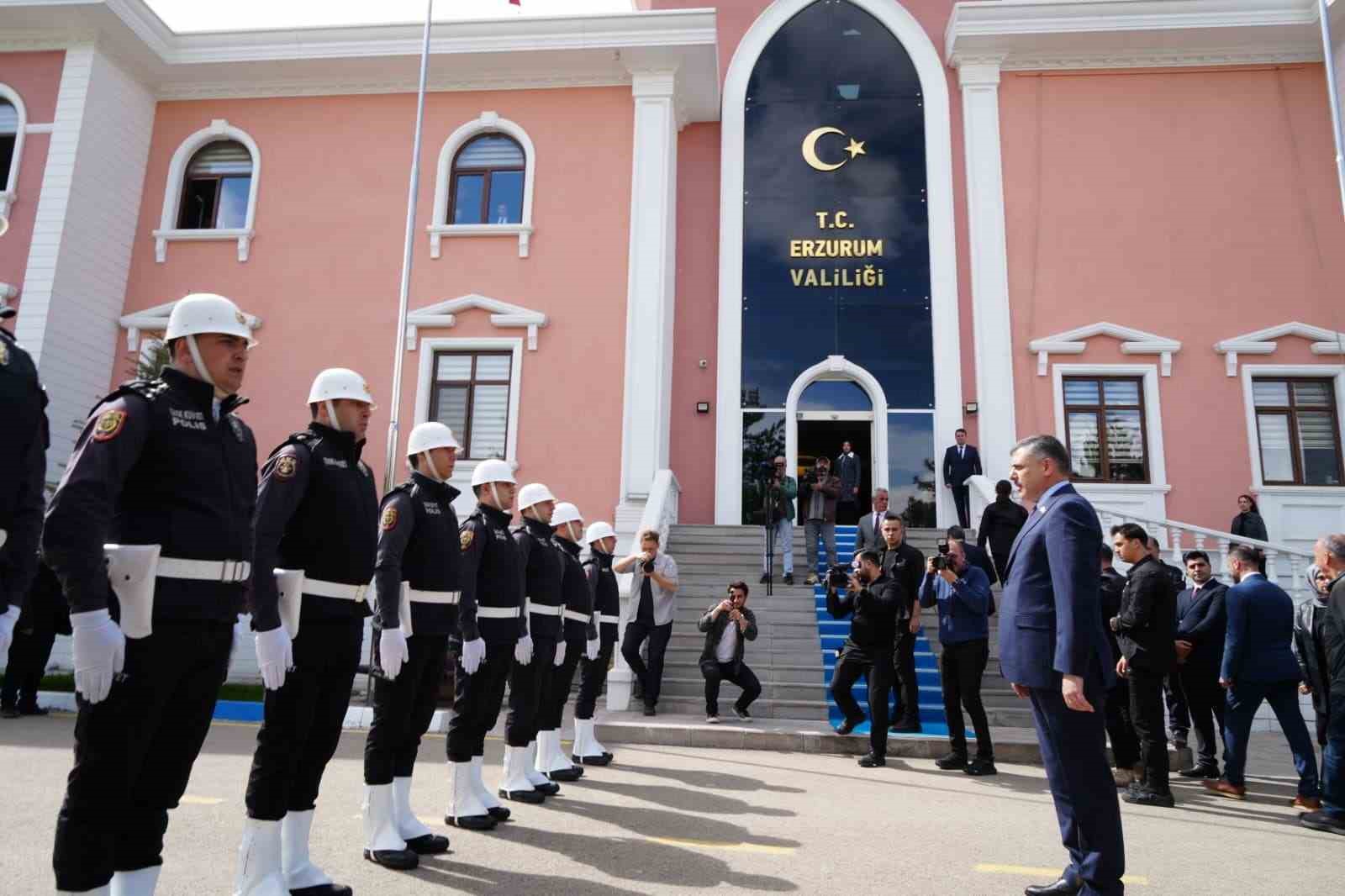 icisleri bakani ciftci erzurum valiliginde il yoneticileri ile bir araya geldi 3 Y61di9v1