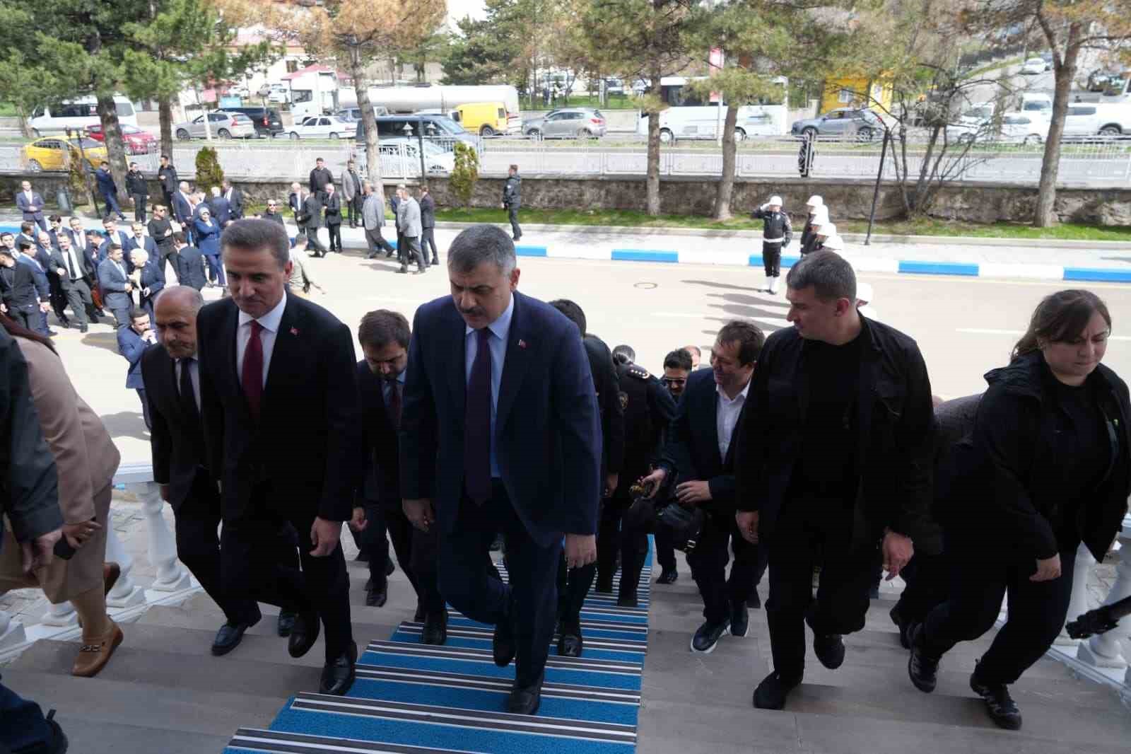 icisleri bakani ciftci erzurum valiliginde il yoneticileri ile bir araya geldi 4 3aLfbKLN