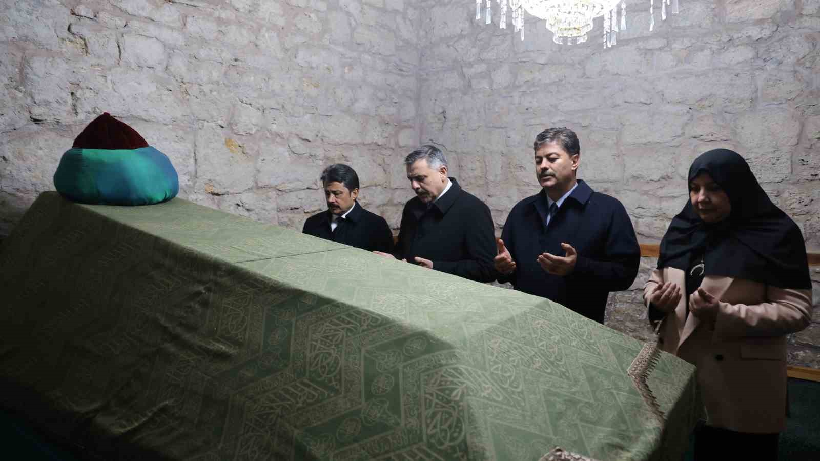 icisleri bakani ciftci herkes endise icerisindeyken bizim oyle bir tasamiz yok basimizda bir dunya