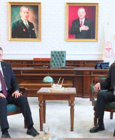 icisleri-bakani-ciftci-saglik-bakani-memisoglu-ile-bir-araya-geldi-5UNHFbuQ.jpg