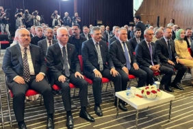 Bakan Uraloğlu: "Çocuklarımız dijital platformlarda olması gerektiği kadar olacaklar" 1 thumbnail