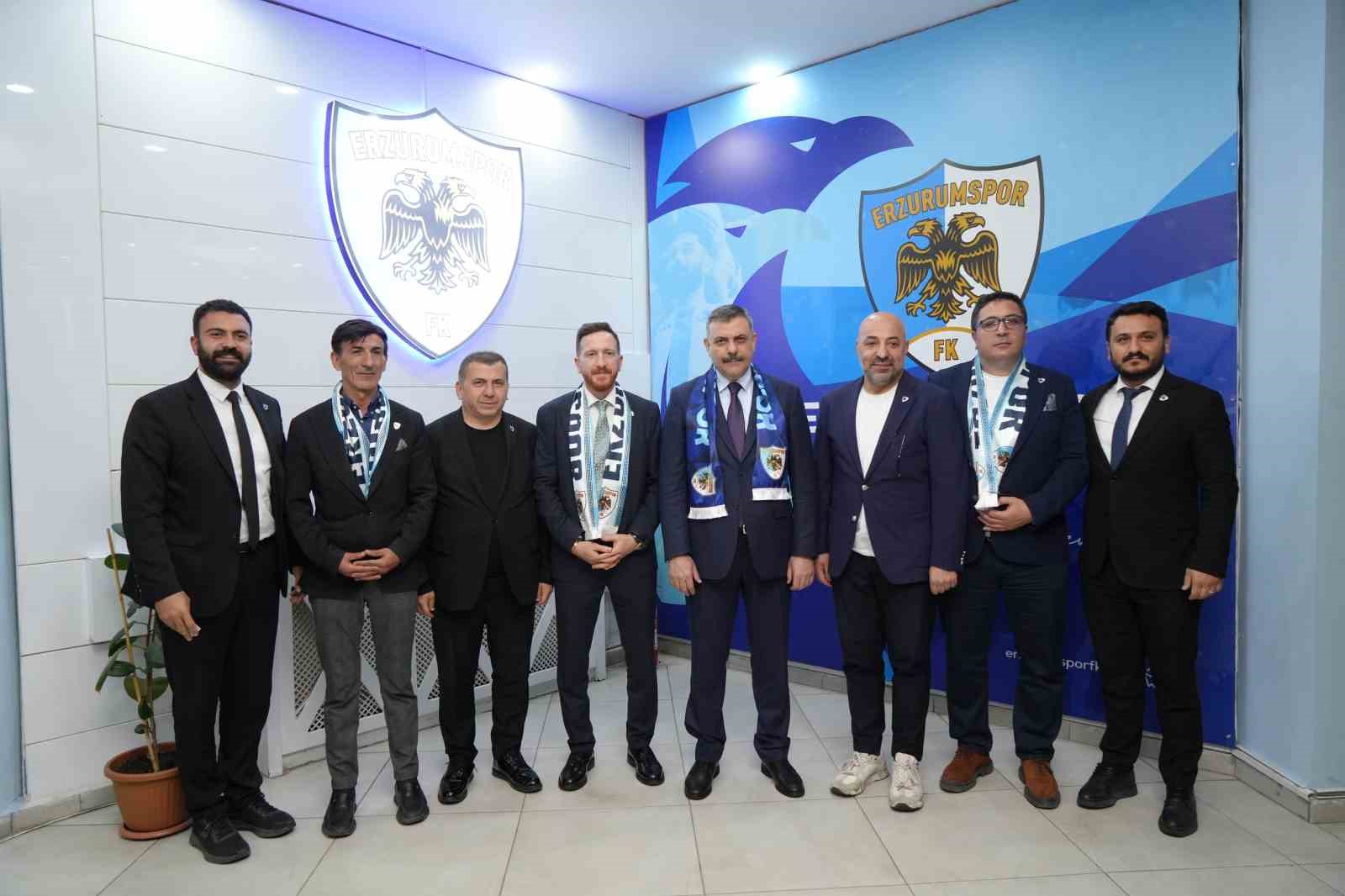 icisleri bakani ciftciden erzurumspora tebrik ziyareti 6 L3sBB8dX