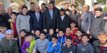icisleri-bakani-ciftciye-kahramanmaraslilarin-ilgisi-yogun-oldu-Ib1bPWXh.jpg