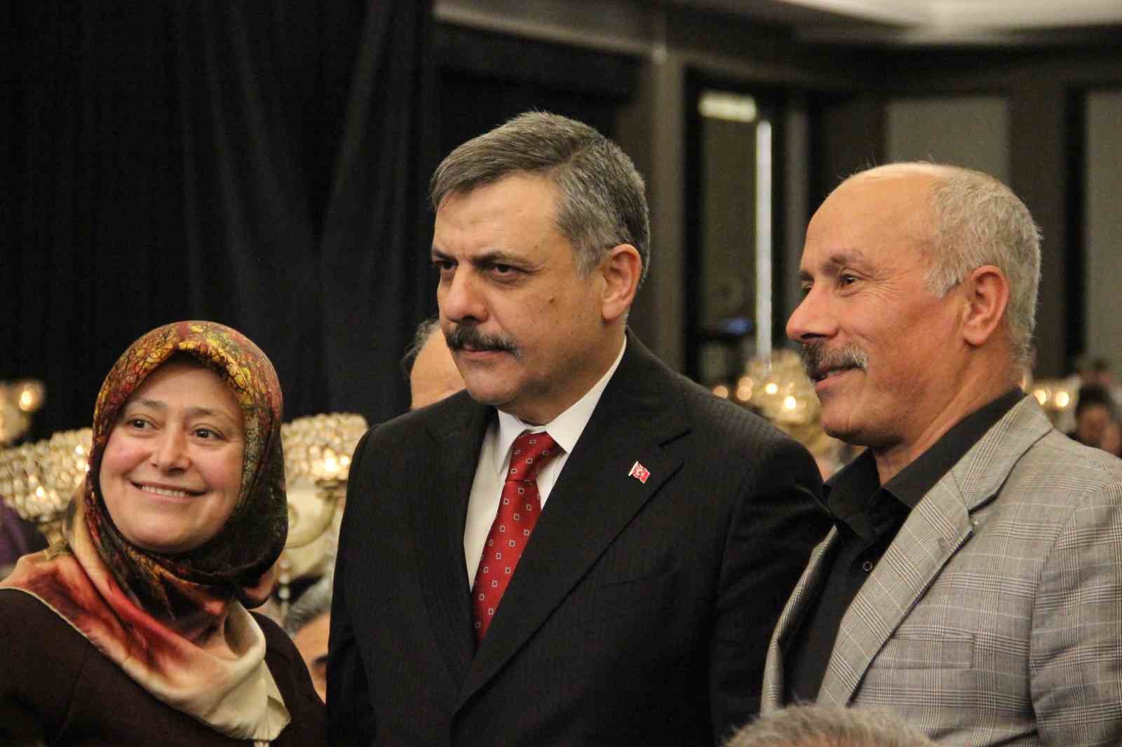 icisleri bakani mustafa ciftci corumda nikah sahidi oldu 3 Py3r56I9