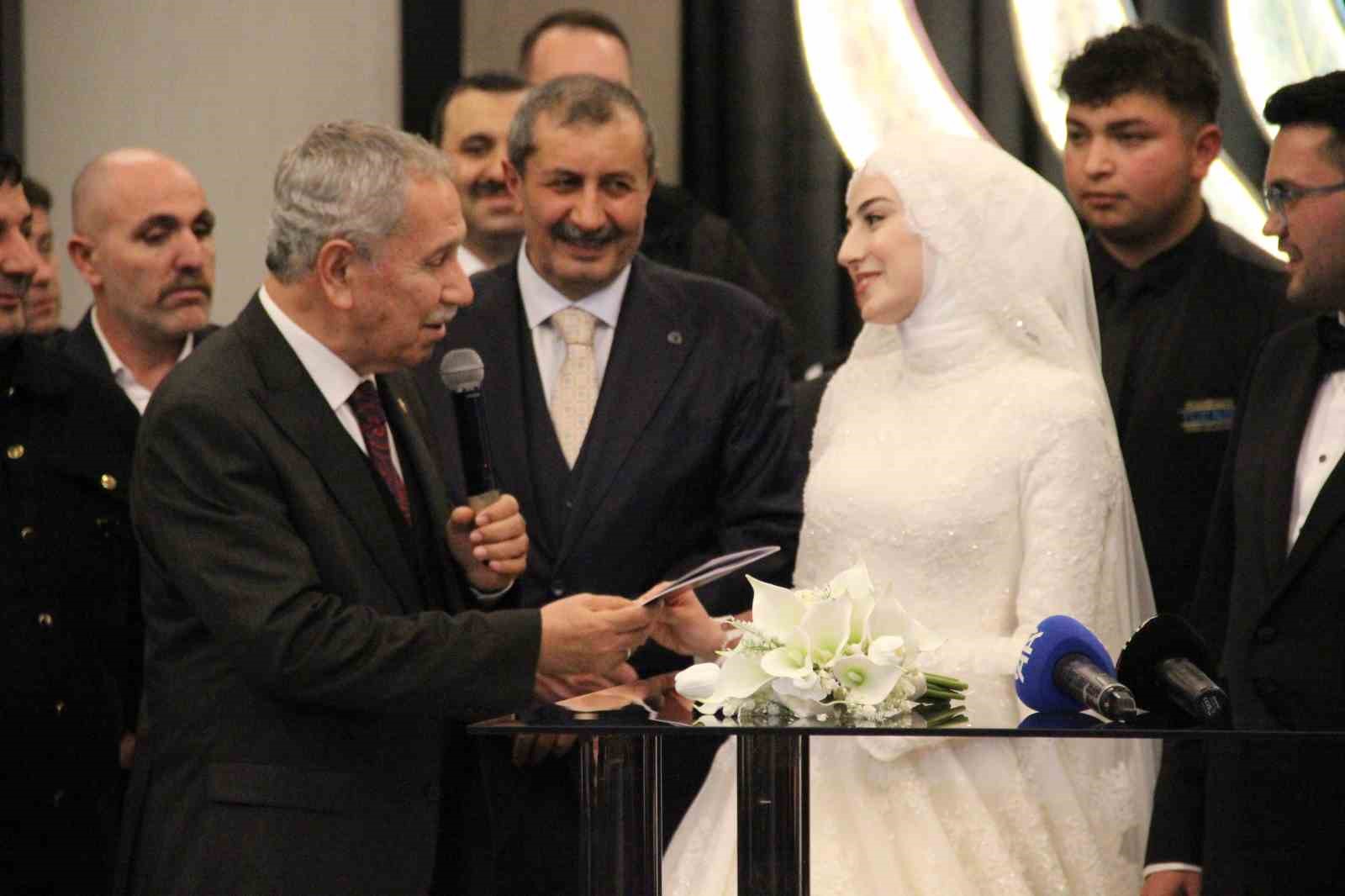 icisleri bakani mustafa ciftci corumda nikah sahidi oldu 6 ODLPv44j