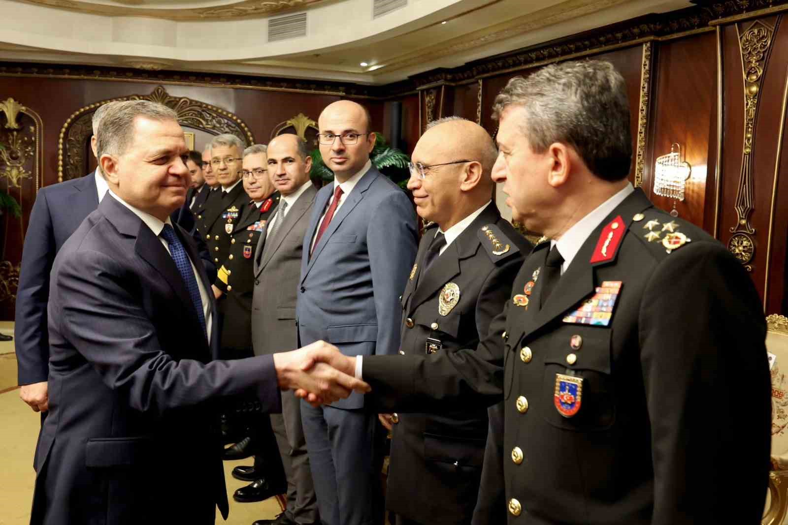 icisleri bakani yerlikaya misirda 2