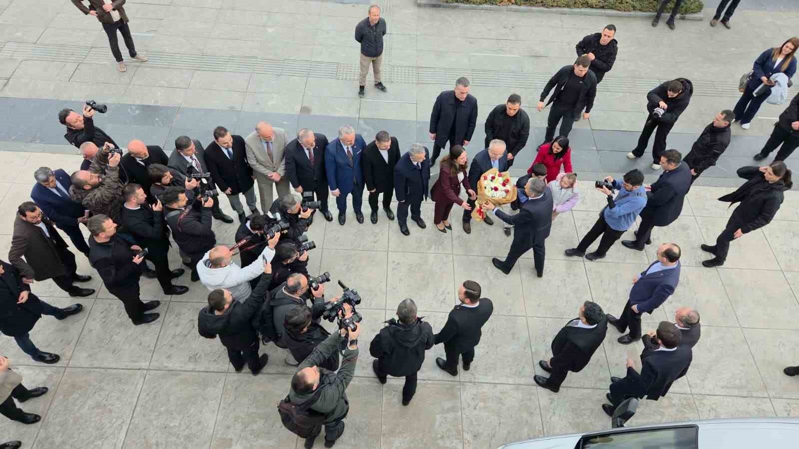İçişleri Bakanı Yerlikaya: "Türkiye, ’Terörsüz Türkiye’ hedefine emin adımlarla ilerliyor" 6 icisleri bakani yerlikaya turkiye terorsuz turkiye hedefine emin adimlarla ilerliyor 2 EP2sNmTj